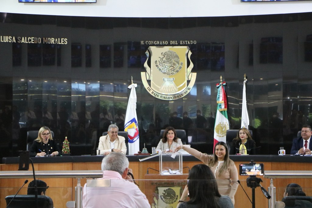 Asiste subsecretario de Enlace Legislativo al cierre de sesiones del Congreso del&nbsp;Estado