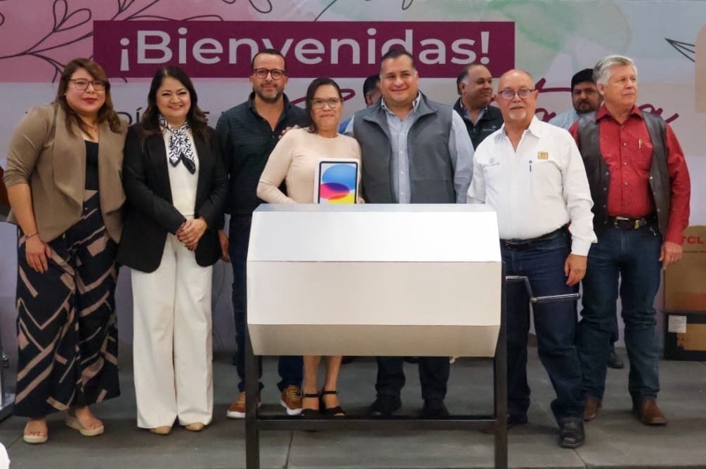 Encabeza secretario general de Gobierno celebración por el Día de la&nbsp;Secretaria