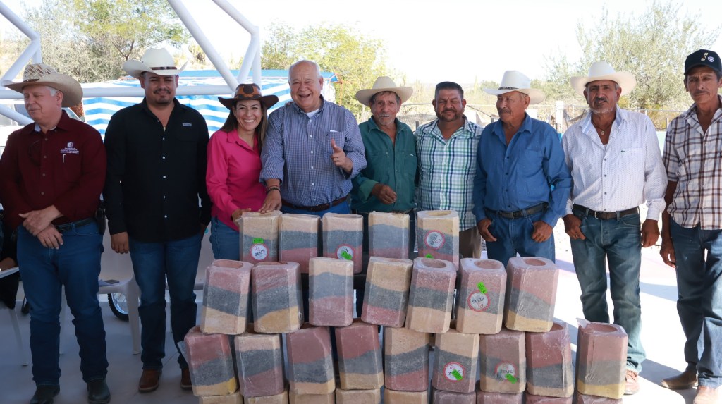 Impulsa&nbsp;Gobernador&nbsp;Víctor Castro actividades productivas en comunidades rurales de&nbsp;La&nbsp;Paz