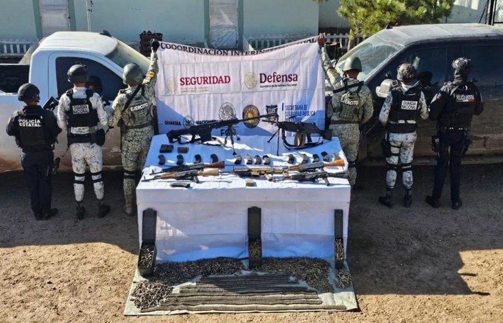 Ejército Mexicano y Guardia Nacional aseguran armas largas, en&nbsp;Guachochi.