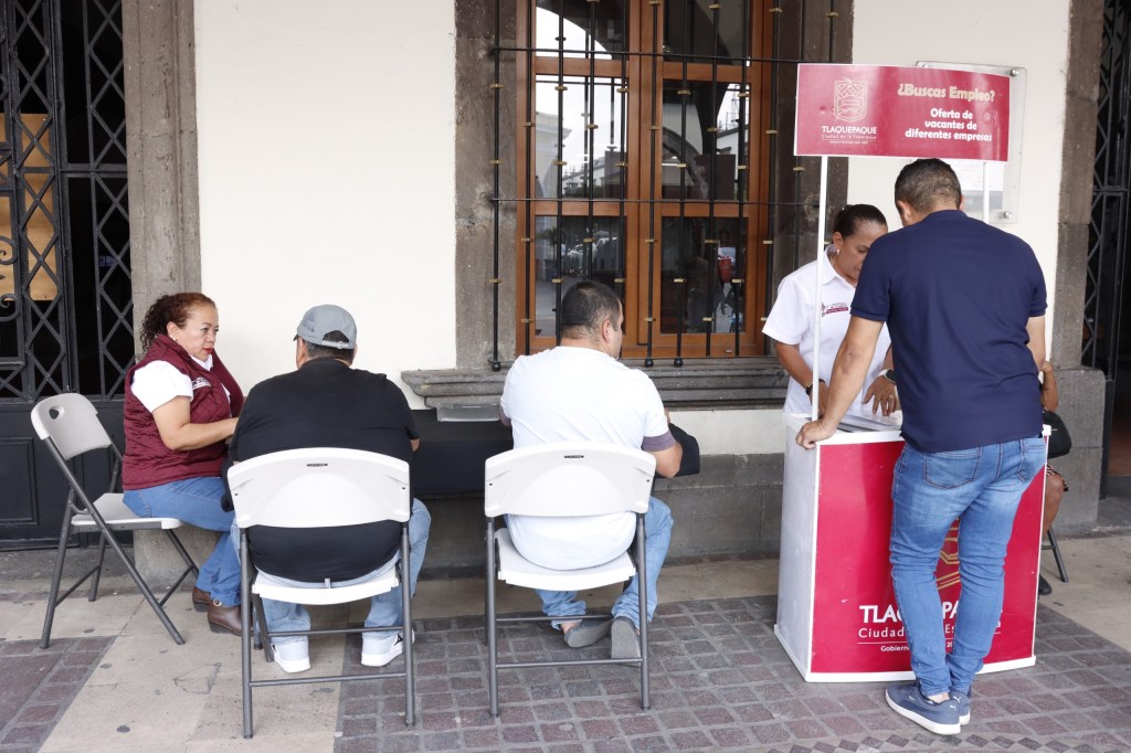 TLAQUEPAQUE IMPULSA EL EMPLEO CON CARAVANAS QUE ACERCAN VACANTES A LA POBLACIÓN