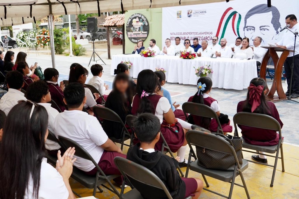 Conmemoran el 220° aniversario del natalicio de Benito Juárez García en Cabo San Lucas