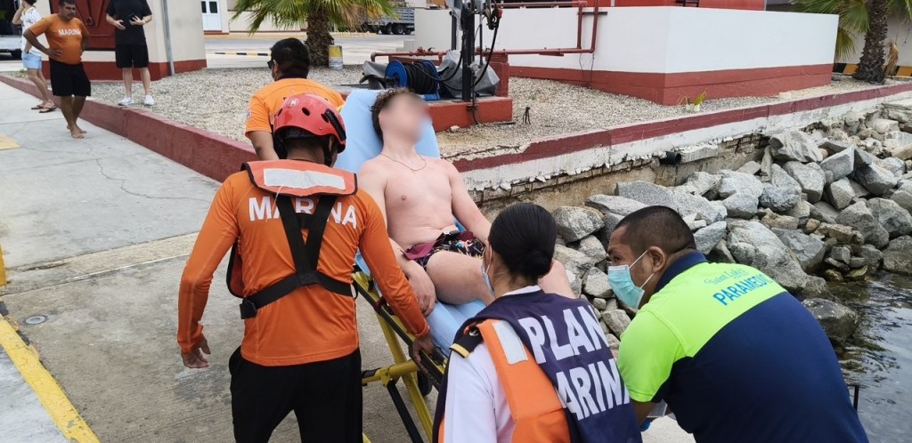 #Marina realiza evacuación médica de una persona en la bahía de Cabo San Lucas, Baja California Sur