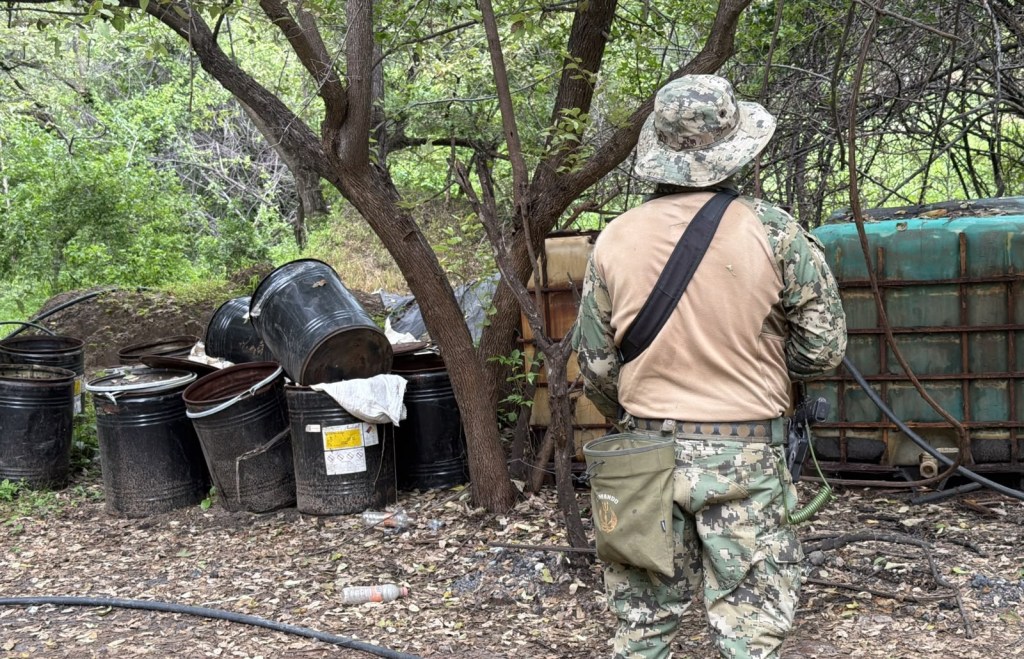 #Marina localiza y destruye tres laboratorios clandestinos en&nbsp;#Sinaloa