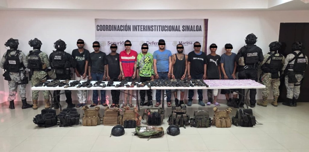 Detienen a 10 personas y aseguraron armamento en&nbsp;Sinaloa