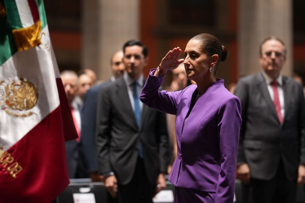 VAMOS MEJOR Y TENEMOS RUMBO, PORQUE ESE RUMBO LO MARCA EL PUEBLO