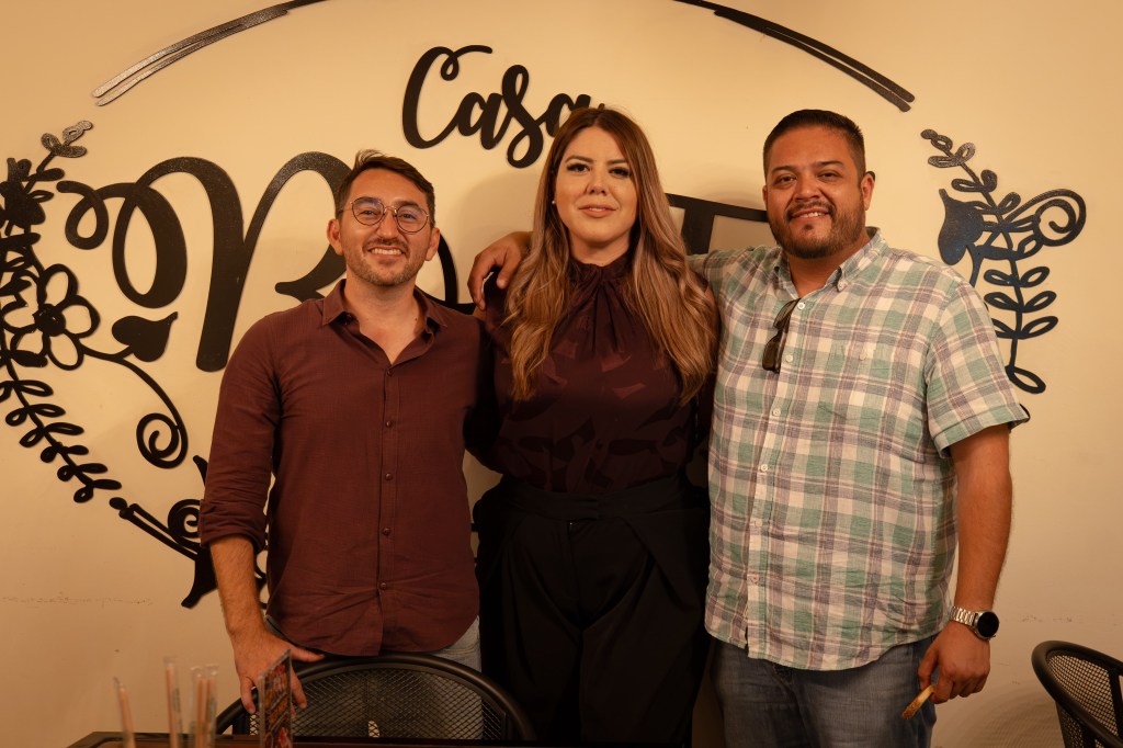 Frank Aguirre, Lita Arango y Daniel Amador escuchan a policías de La Paz: «Cuidar a quienes nos cuidan también es justicia&nbsp;social»